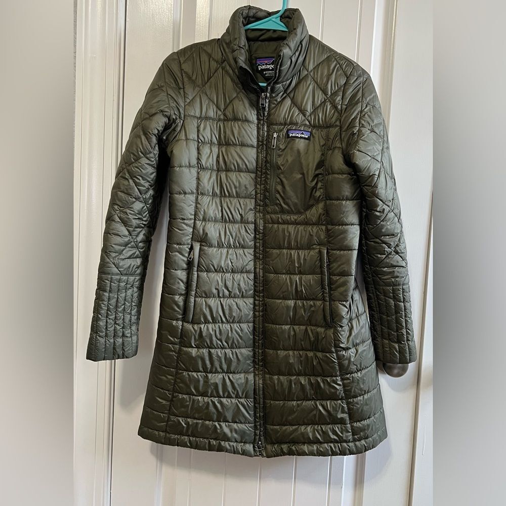 Patagonia Radalie Insulated Parka Women’s Coat - Picture 5 of 14